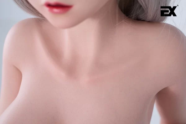 This bunny girl is 150 centimeters tall and is a lifelike platinum-grade silicone doll.