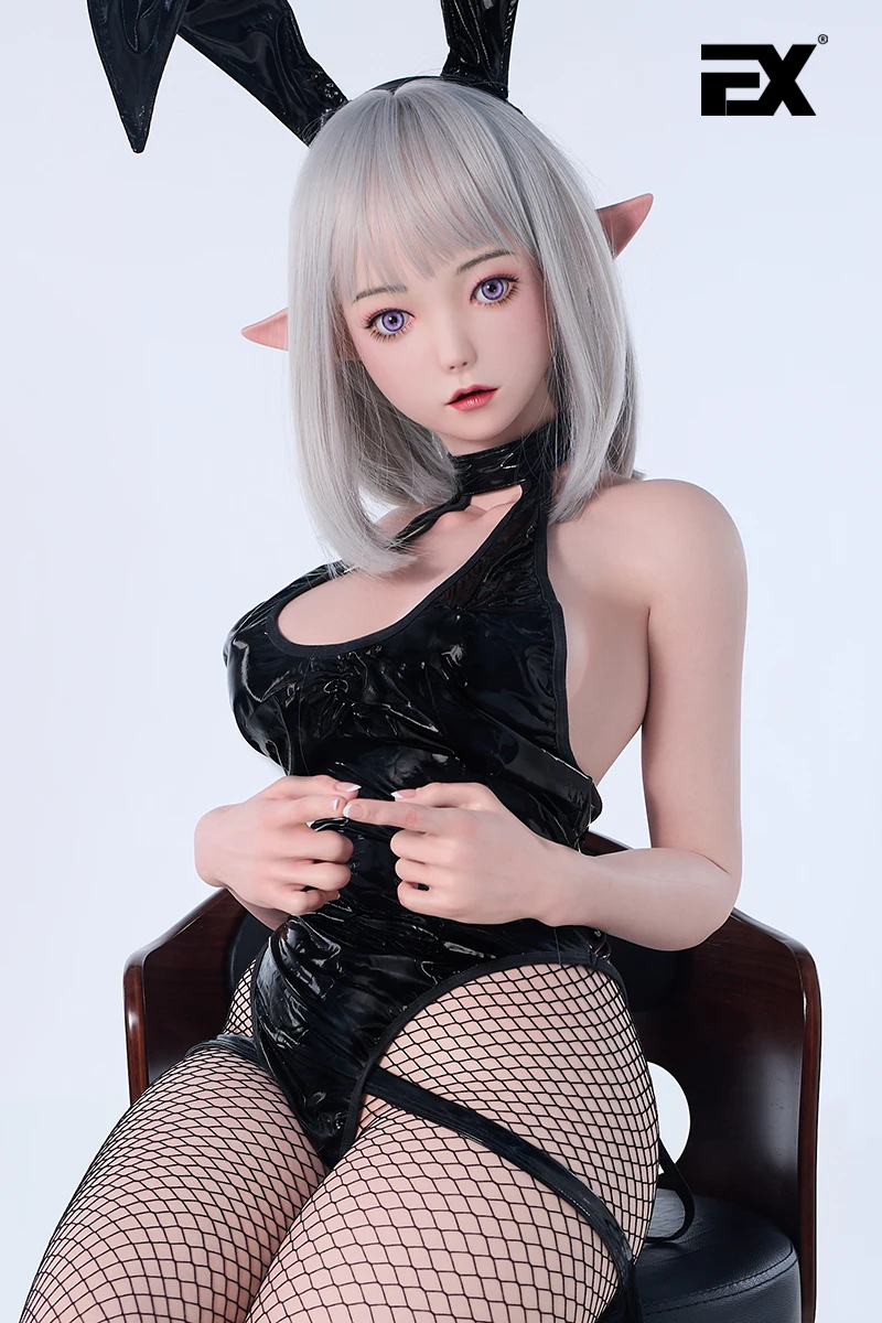 This bunny girl is 150 centimeters tall and is a lifelike platinum-grade silicone doll.