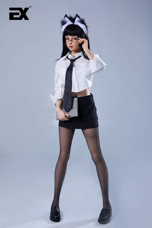 Lily, a 150cm tall, ultra-realistic platinum-grade silicone sex doll, is like a girl next door.