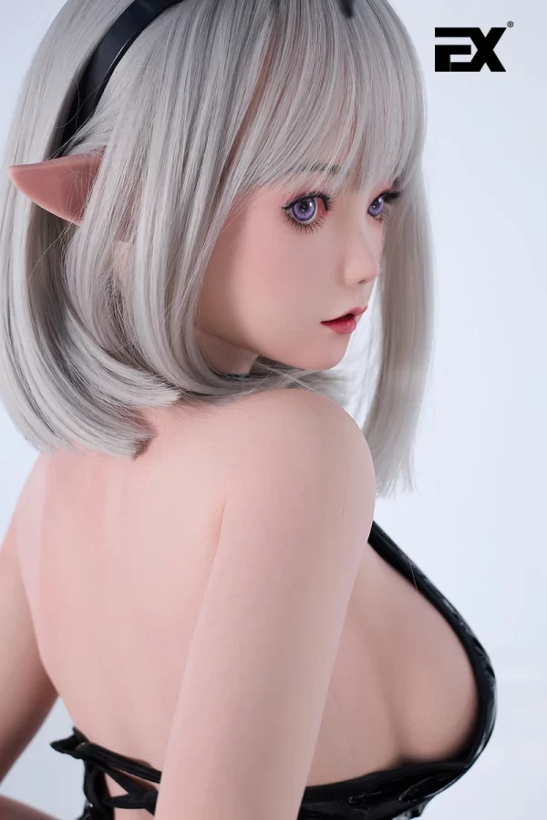 This bunny girl is 150 centimeters tall and is a lifelike platinum-grade silicone doll.