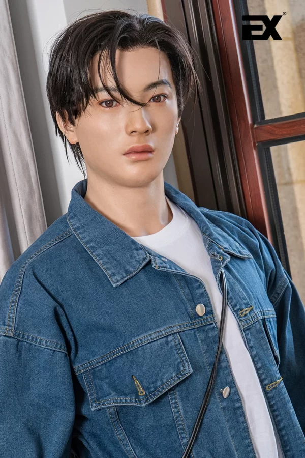 Kevin, an urban boy, with a 12cm penis, is a super-realistic full-body platinum-grade silicone sex doll.